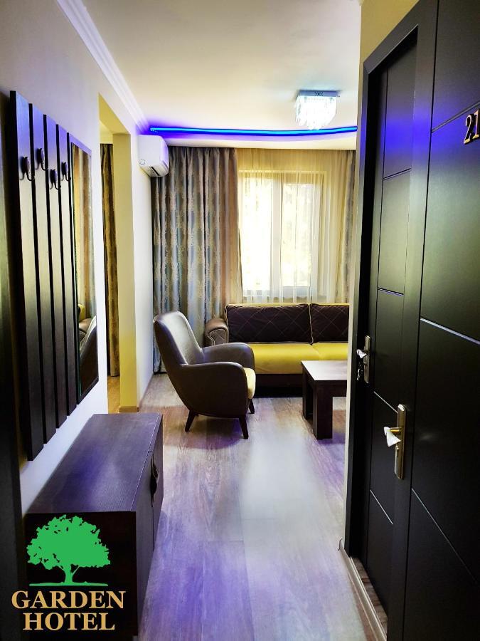 Garden Hotel Kutaisi Exterior photo